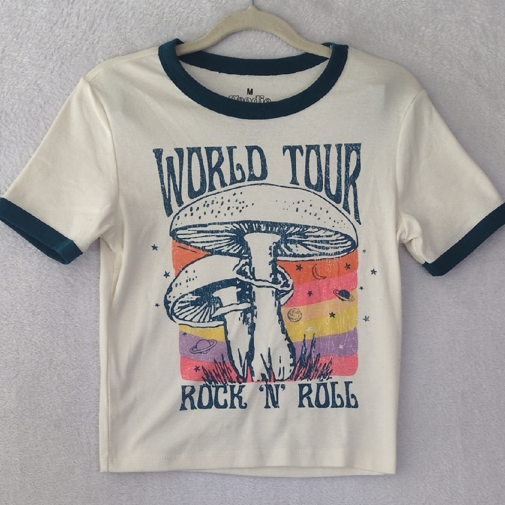 Goodie‎ Two Sleeves Women's World Tour Rock N' Roll Mushroom Shirt Size M
